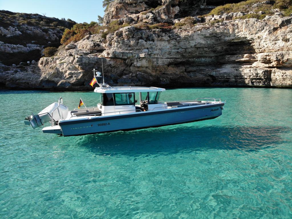 Barco trabajando 2 -