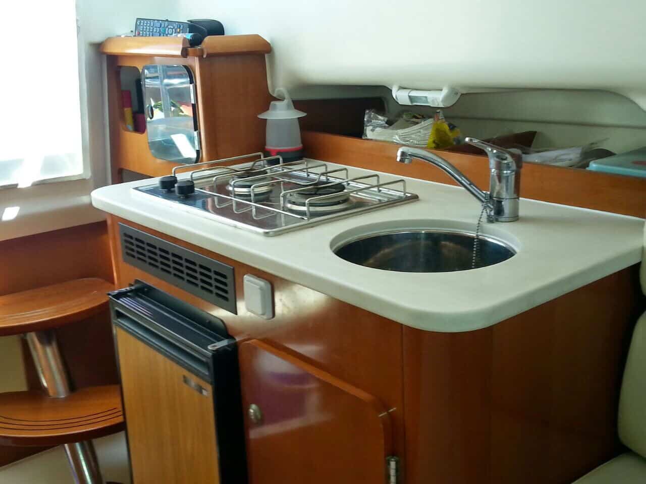 CATCAMARAT955 250615 KITCHEN -