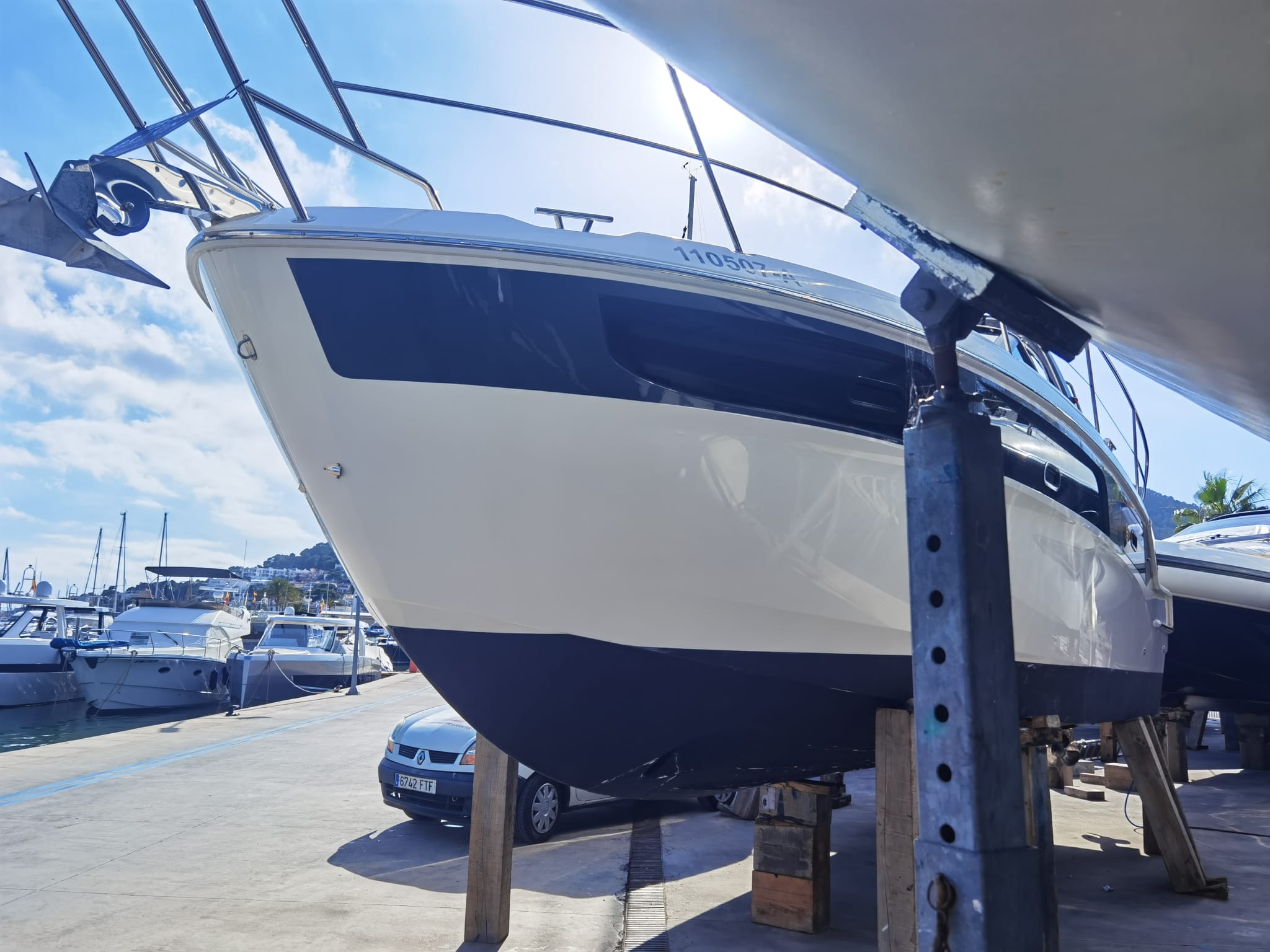 Bavaria S 36 Open 16 WhatsApp Image 2025 05 23 at 12.34.17 1 -