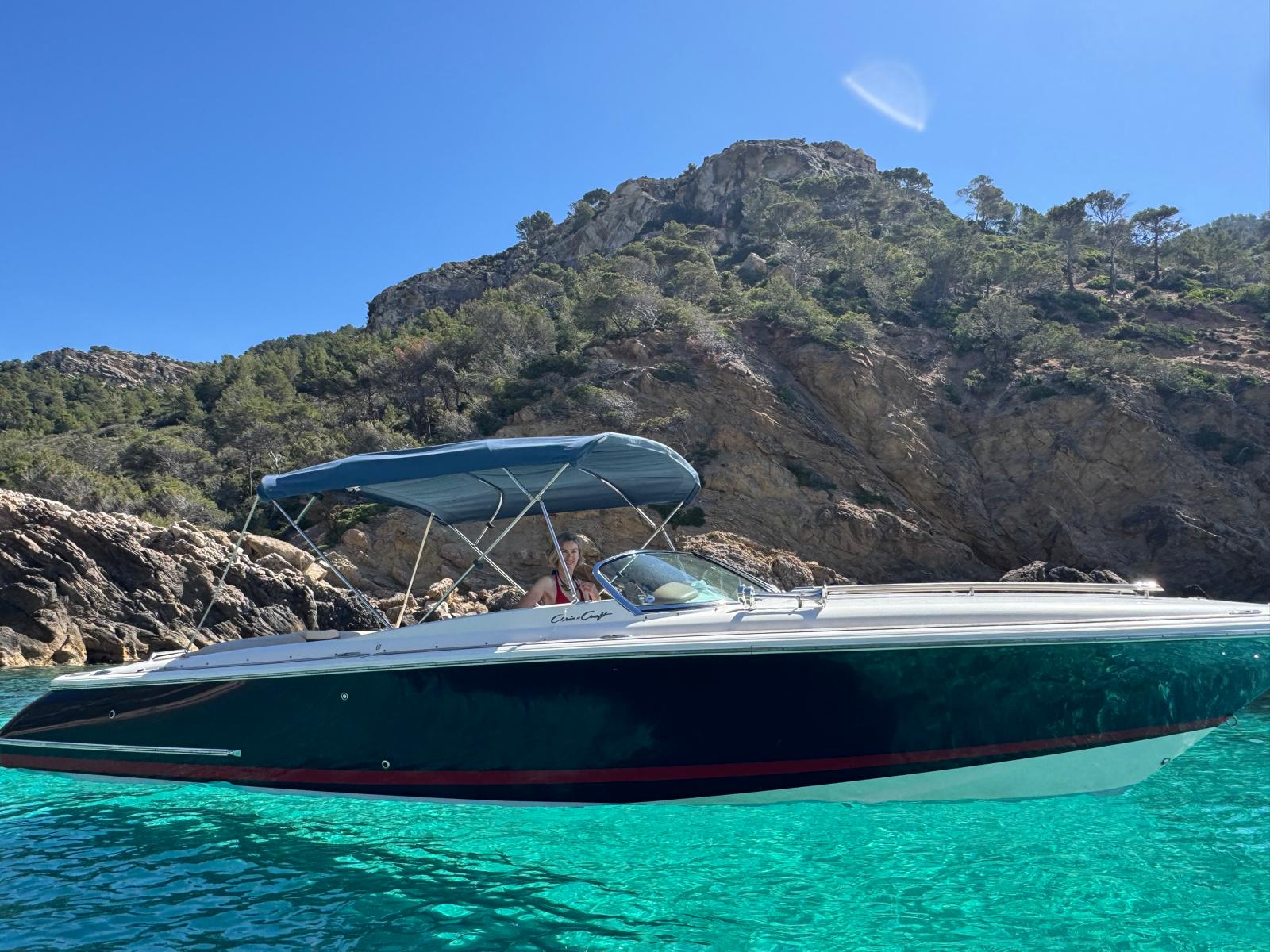 Chris Craft 28 Corsair 1 WhatsApp Image 2026 04 26 at 16.21.53 2 -