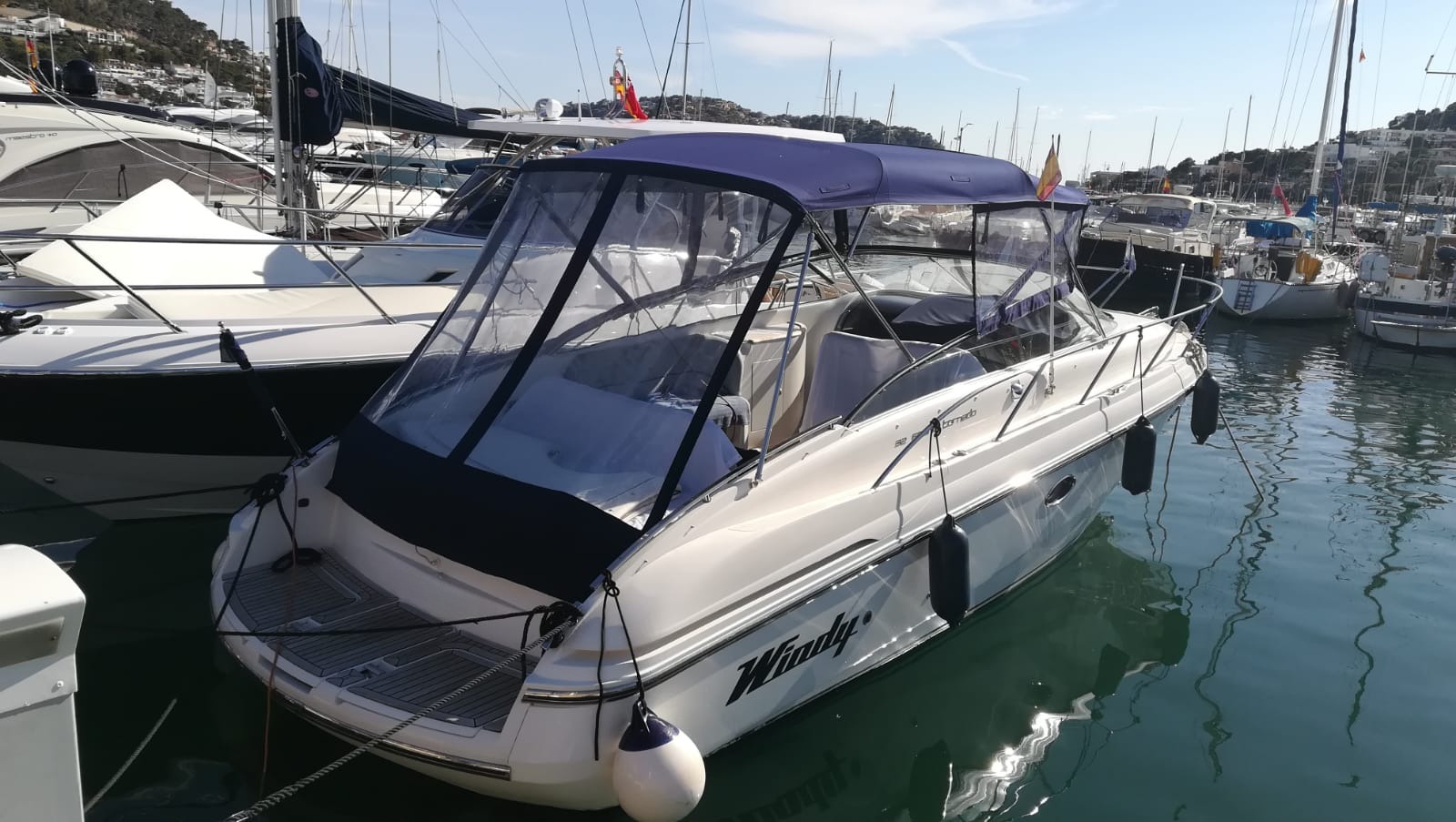 Windy 32 Gran Tornado 10 882f6ecf b0be 4bad a561 5d5368f5aa14 -